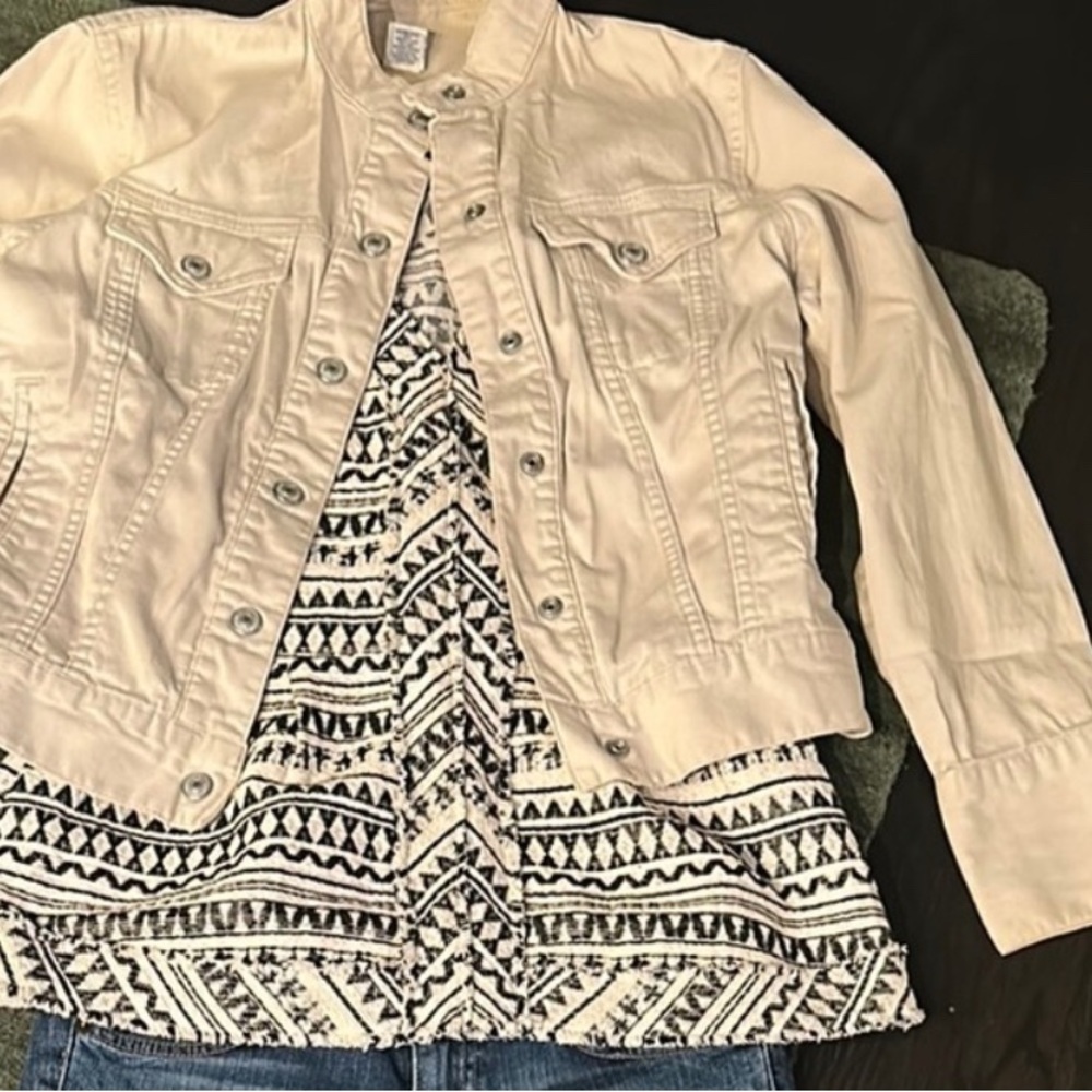 Women's Cream Gap Jacket and boho chic sleeveless peplum top
